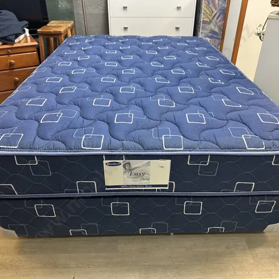 SleepyHead EasySleep Queen Size Mattress & Base