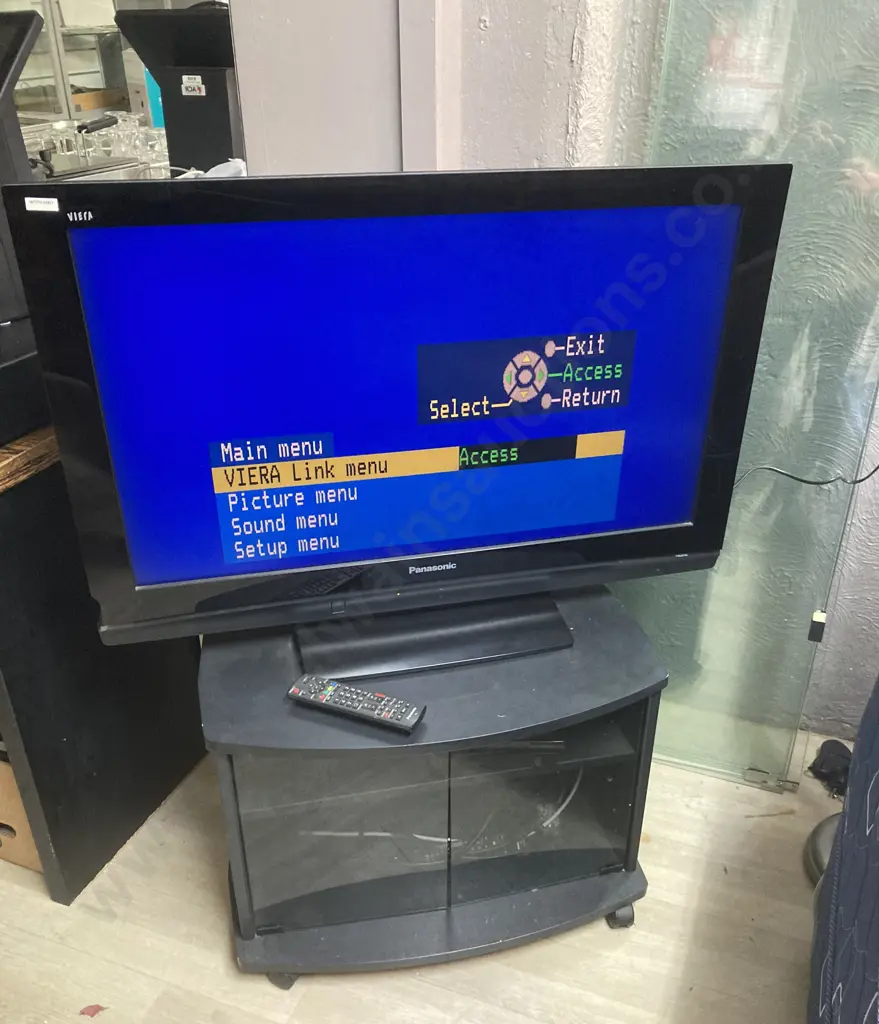 Panasonic 37" LCD TV TX-37LX80A With Remote Control & Cabinet Image 1++