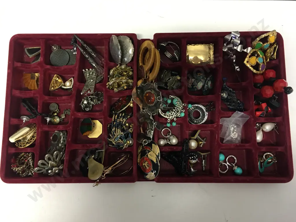 Vintage Costume Jewellery Earrings In Burgundy Sectioned Tray Image 1++