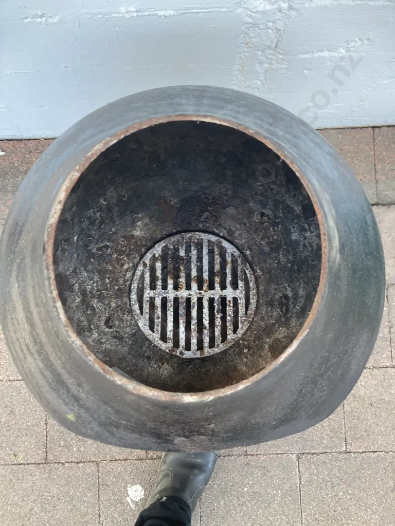 Cast Iron Chiminea H80cm With 143cm Flue & Cowl Image 1++