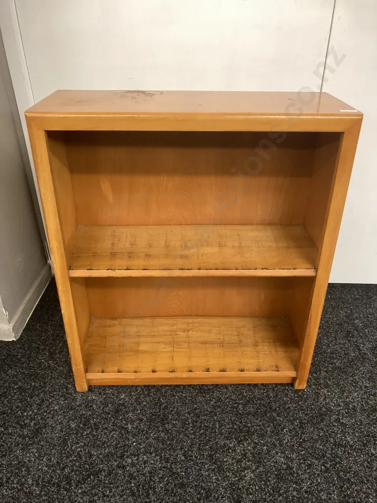 Vintage 2 Tier Bookcase. H72 W61 D24cm Image 1++