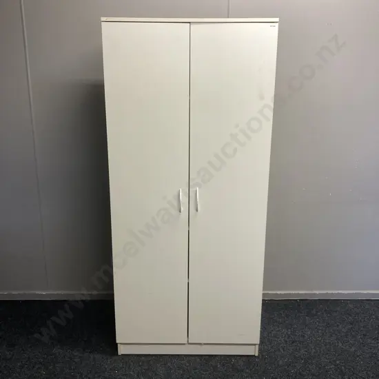 White Double Door Cabinet With Shelves. H180 W80 D40cm