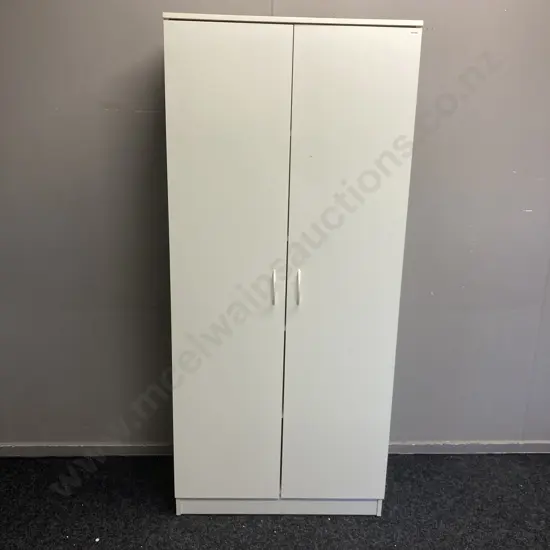 White Double Door Cabinet With Shelves. H180 W80 D40cm