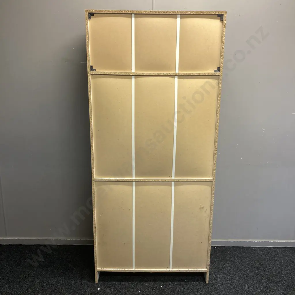 White Double Door Cabinet With Shelves. H180 W80 D40cm Image 1++