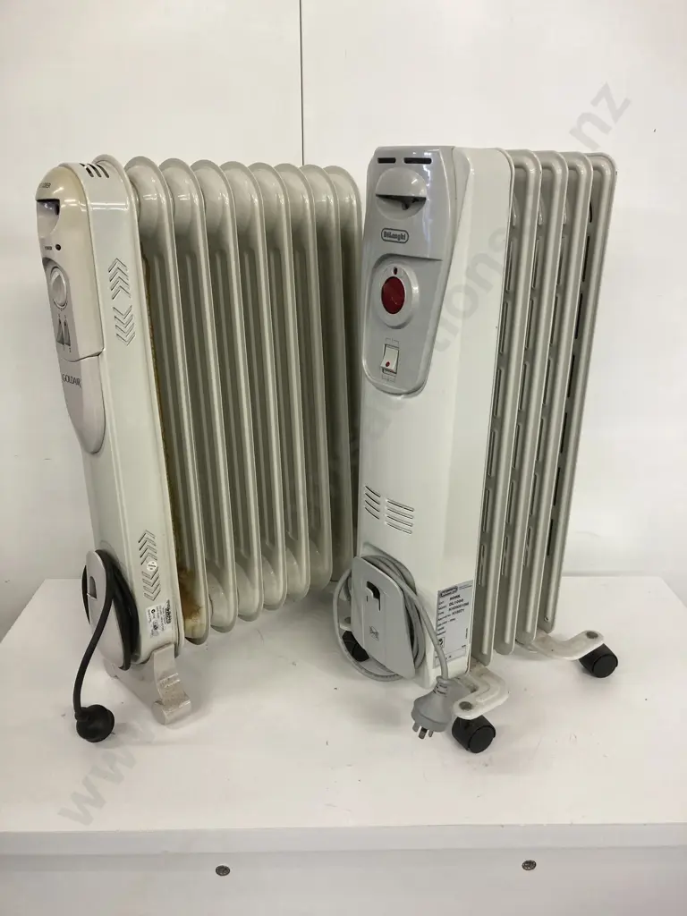 Goldair 9 Fin & Delonghi 5 Fin Oil Heaters Image 1++