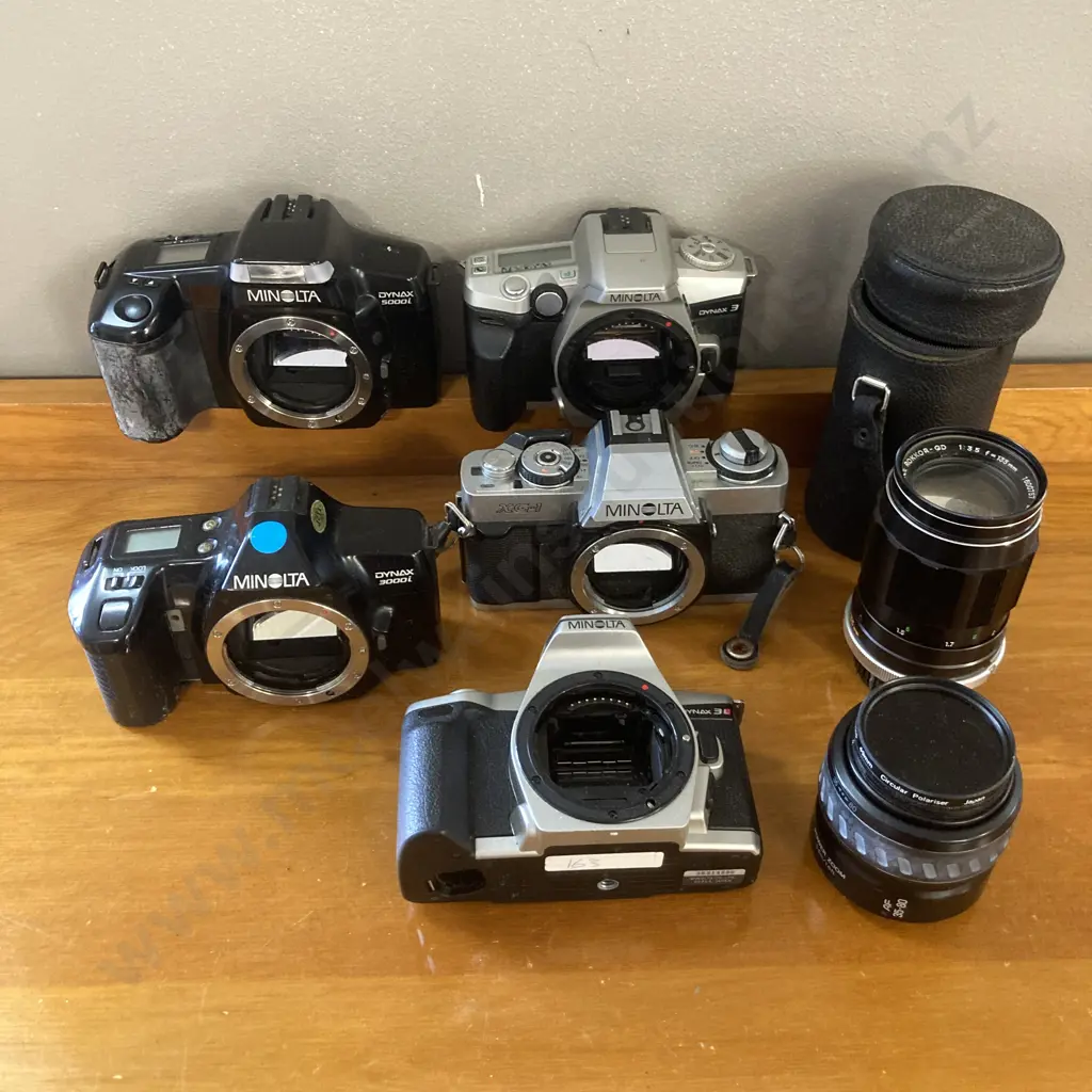 Five Minolta Camera Bodies & Two Minolta Lenses Image 1++