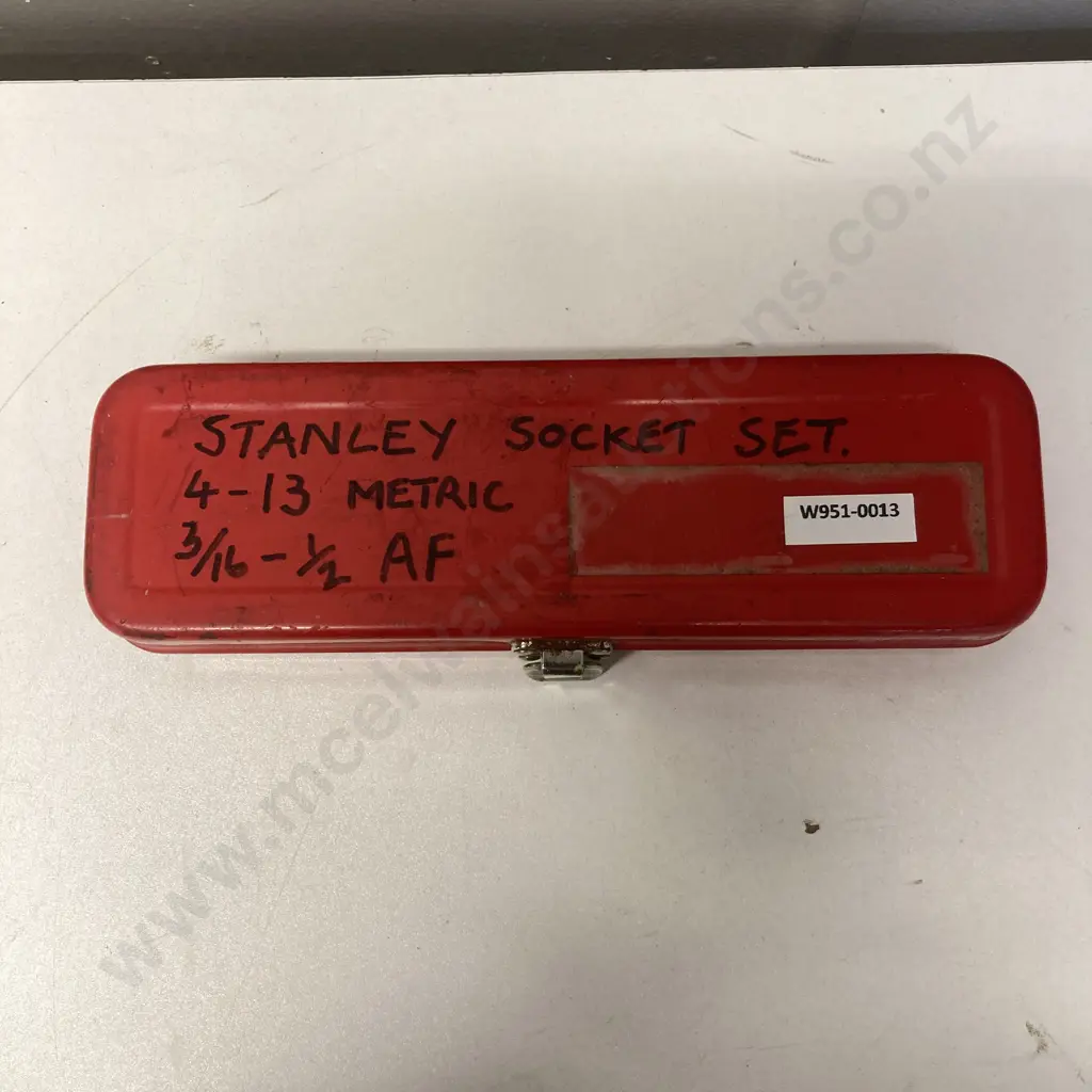 Stanley 40 Piece Socket Set 90.384, 4 - 13 Metric & 3/16 - 1/2 AF Image 1++