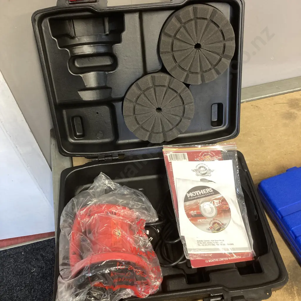 Wax Attack Palm Polisher, Ryobi Sander, Arlec Power Flood 500, Power Driver Image 1++