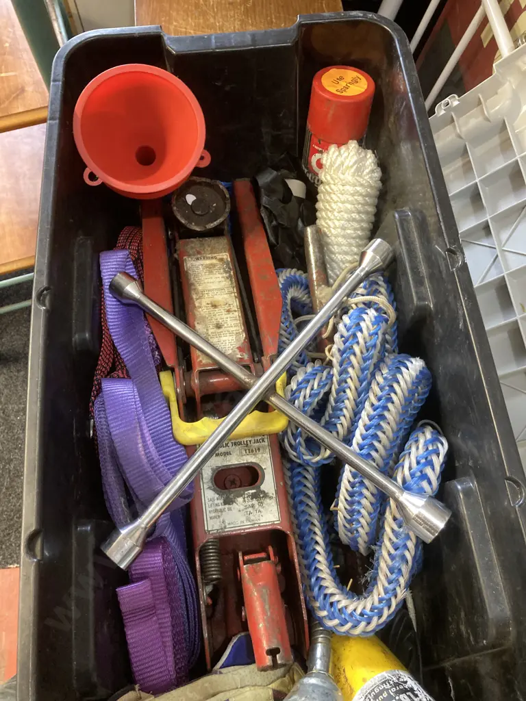 Hydraulic Trolley Jack TT169, Extinguisher, Gloves Etc In Lidded Container Image 1++