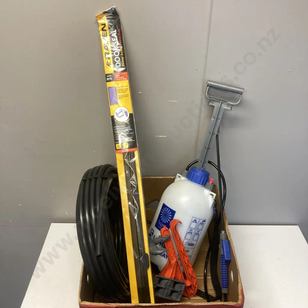 Box Lot Sprayer, Lead Hanger, Irrigation Hose Etc Image 1++