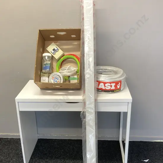 Box Lot Electrical Items