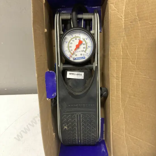 Michelin Single Barrel Footpump, Boxed