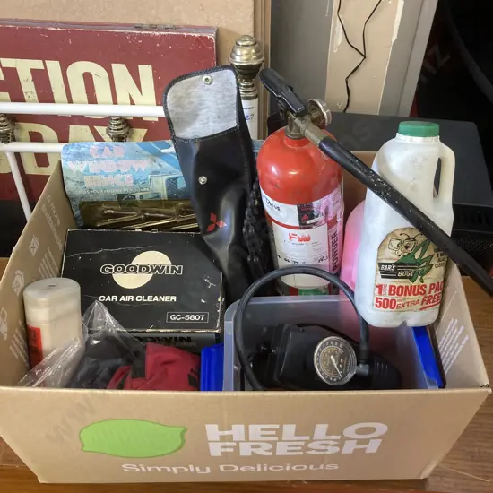 Box 12V Pump, Car Clean, Window Fences Etc