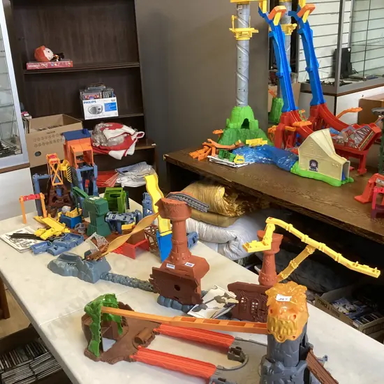 Assorted Thomas & Friends Playsets (Incomplete)