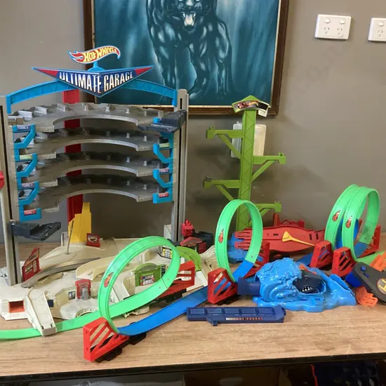 Hot Wheels Track & Assorted Part Playsets