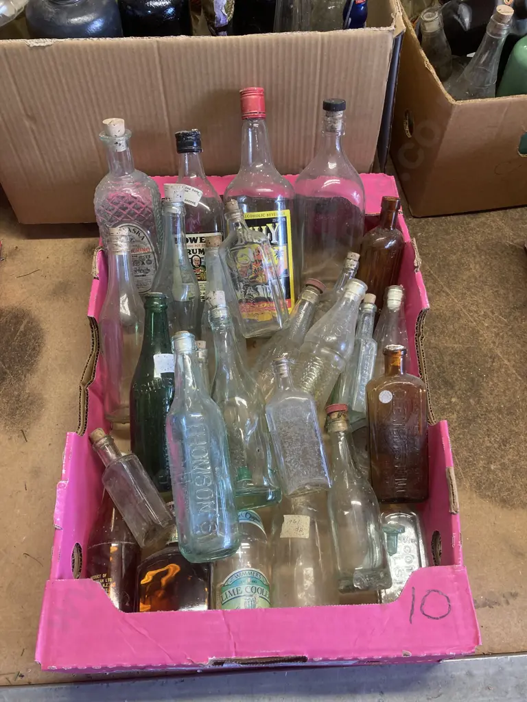 Collectors Bottles & Jars Image 1++