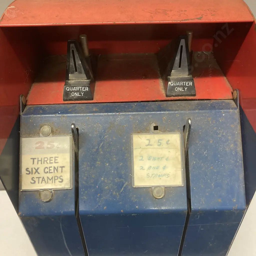 Vintage Selectra Postage Vendor Model S67, USA Postage Stamp Coin-Op Metal Vending Machine. H57 W23 D27cm Image 1++