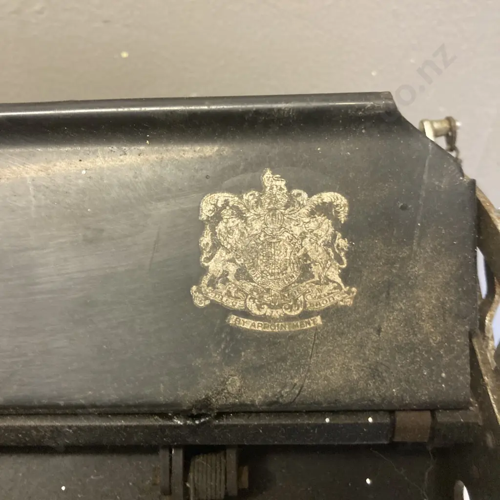 Imperial Model 50 Typewriter, Matte Black With Glass Sides (Serial No M0044) Image 1++