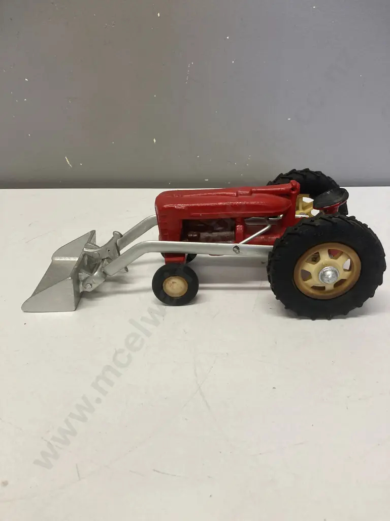 Fun Ho Red Tractor with Front End Loader. Cast Aluminium. L30cm Image 1++