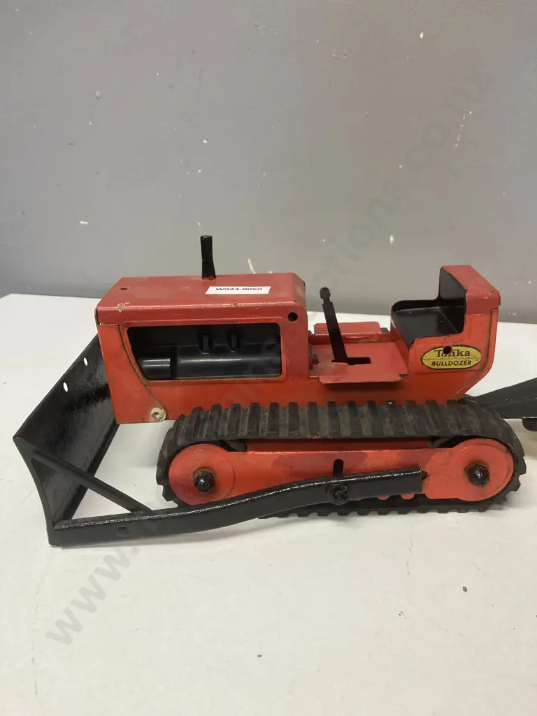 Rare Vintage 1960s Tonka Bulldozer & Tonka Spread Pack - Red & Black Bulldozer, Yellow Spread Packer Image 1++