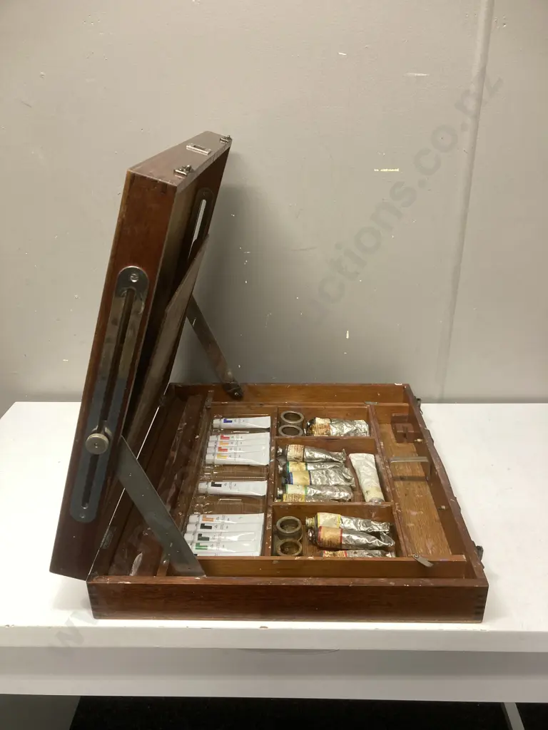 Vintage Oak Wooden Artist's Case With Pallet & Oil Paints Etc Image 1++
