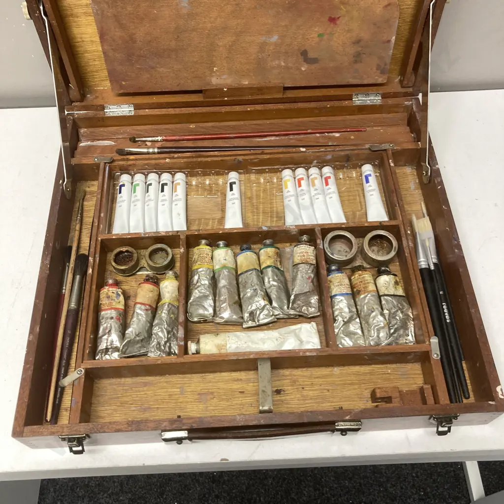 Vintage Oak Wooden Artist's Case With Pallet & Oil Paints Etc Image 1++