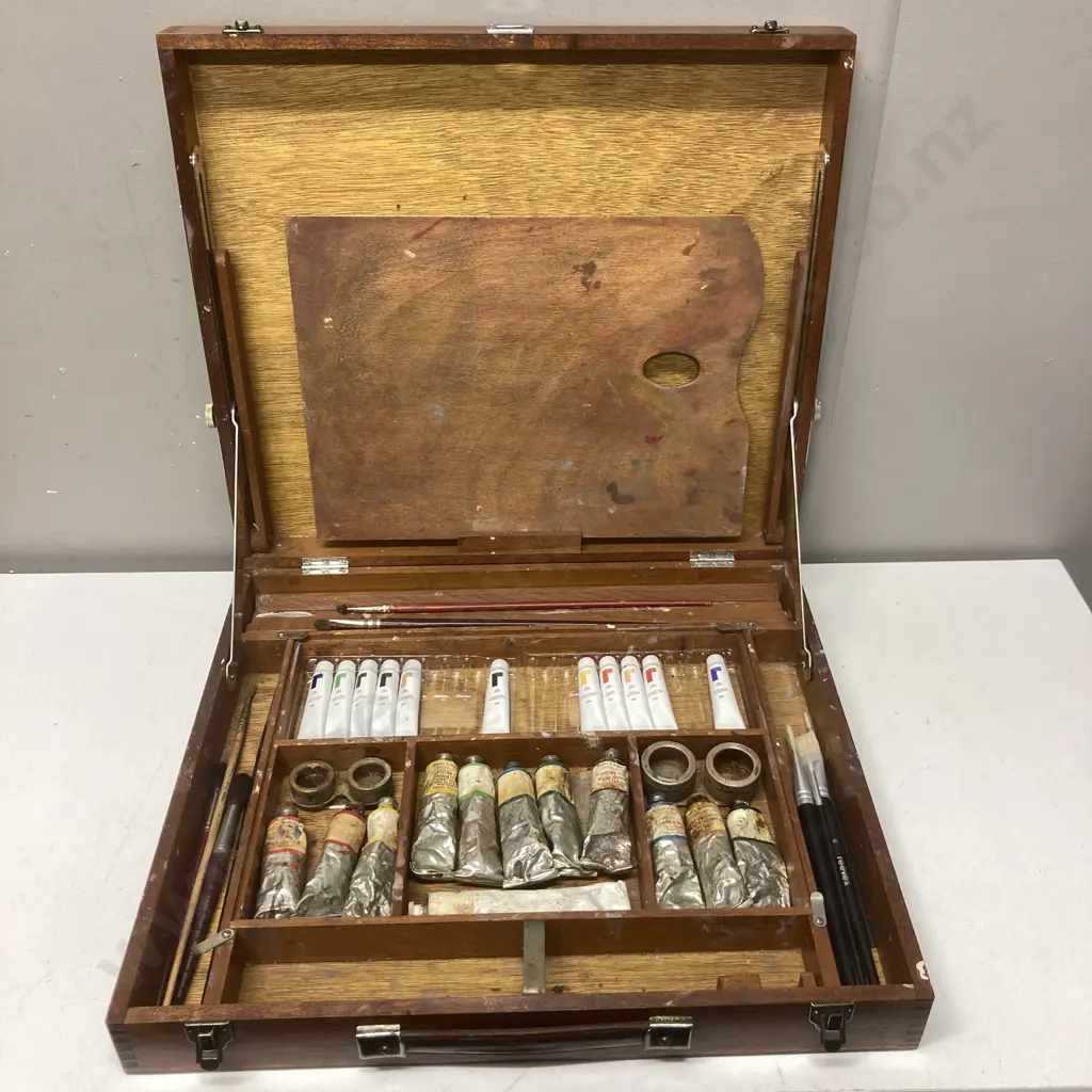 Vintage Oak Wooden Artist's Case With Pallet & Oil Paints Etc Image 1++