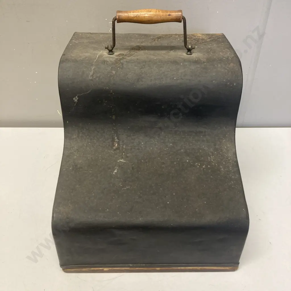 A Yost Model 4 Typewriter In Fitted Case, Circa 1895, with Grasshopper Leg Action Image 1++