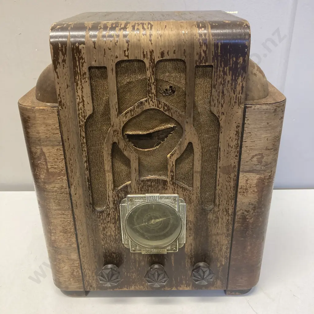 Radion Model 5LS 'Rugby' 5 Valve Broadcast Band Radio - 1936. H41 W34 D21cm Image 1++