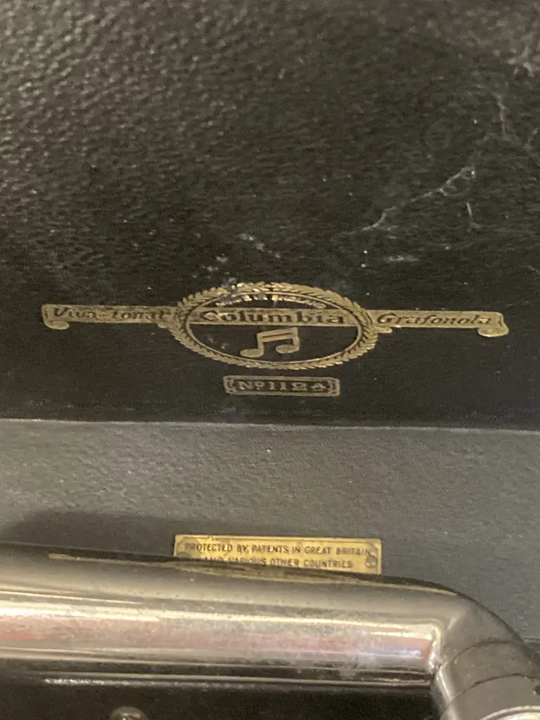 A 1920s Antique Columbia Viva Tonal Grafonola Wind Up Gramophone, Model 112A, Image 1++