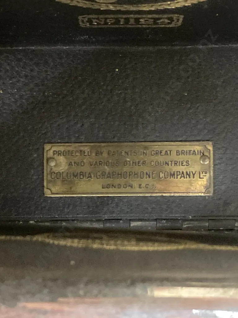A 1920s Antique Columbia Viva Tonal Grafonola Wind Up Gramophone, Model 112A, Image 1++