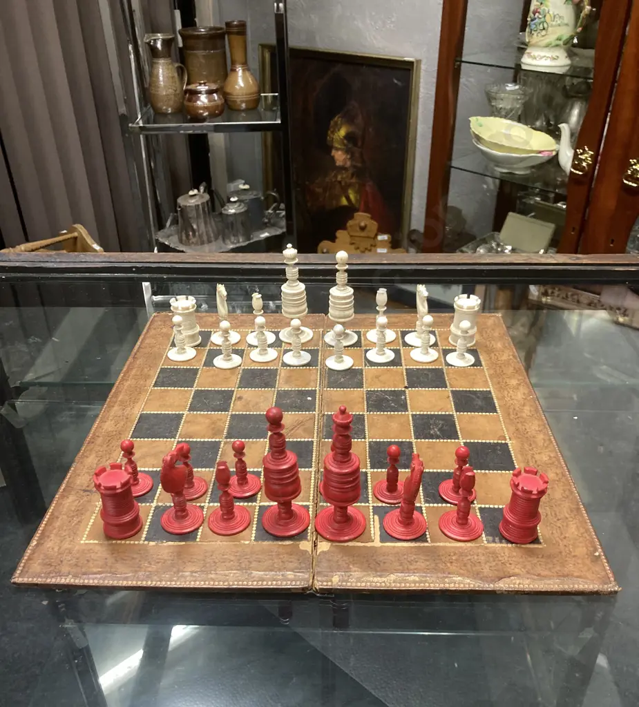Antique Red & White Ivory Bone Chess Set. King 9cm High With Playing Board Image 1++