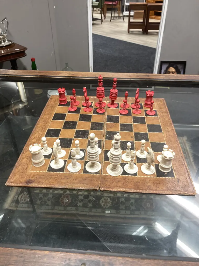 Antique Red & White Ivory Bone Chess Set. King 9cm High With Playing Board Image 1++