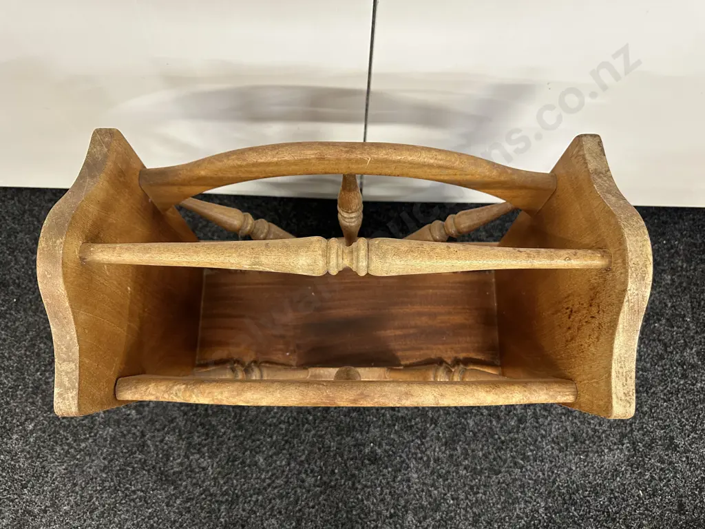Mid Century Wooden Wagon Wheel Magazine Rack. H52 W46 D25cm Image 1++