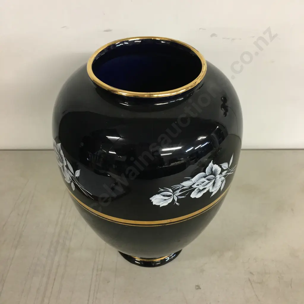  Cobalt Blue Glaze Vase With Gilding Detail H24cm.  Image 1++
