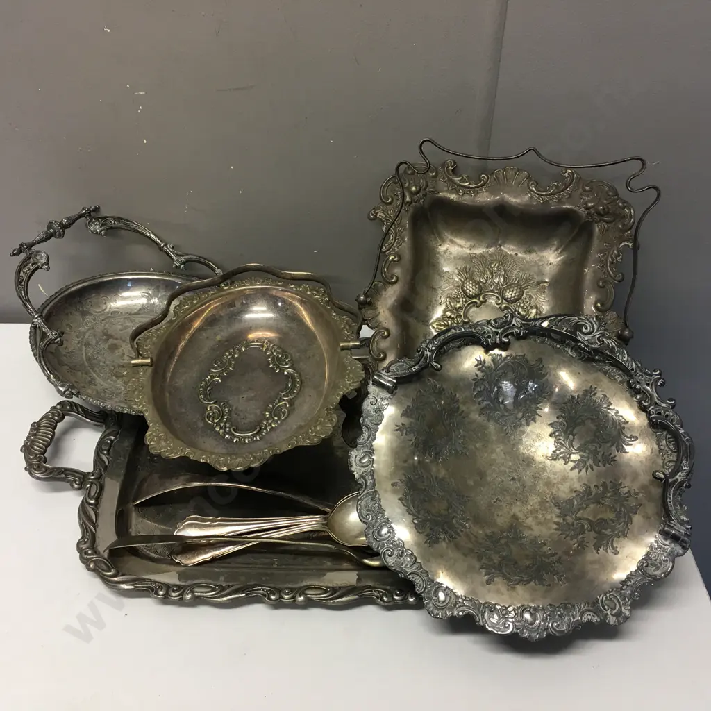 Assorted Silverware Image 1++