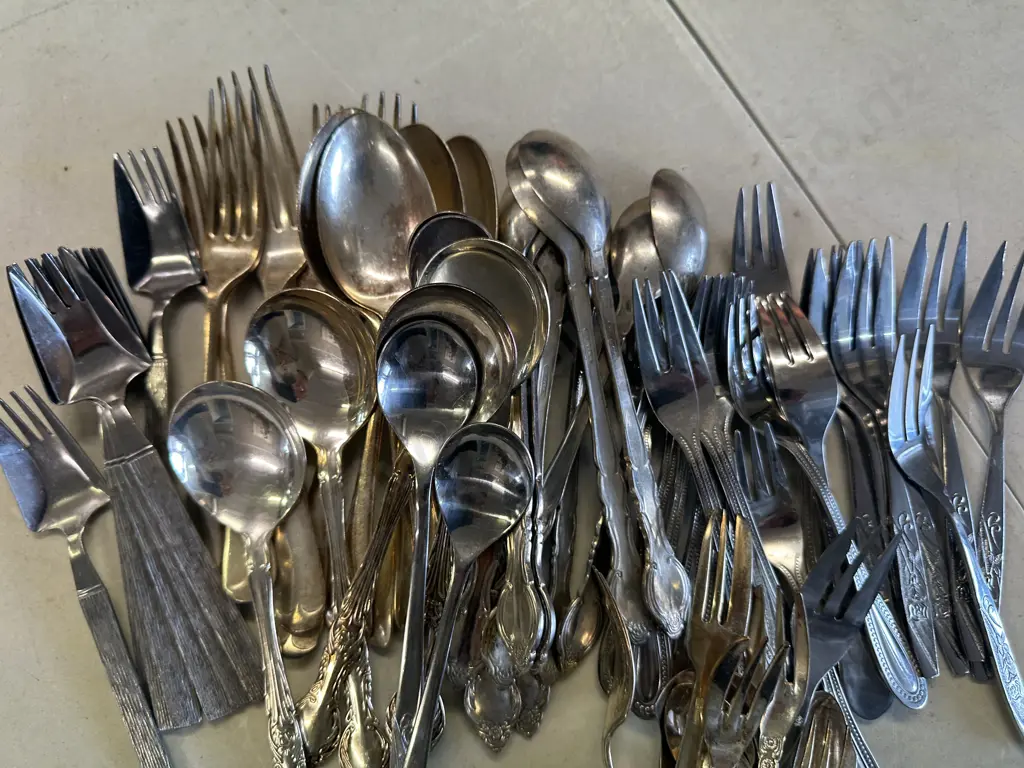Assorted Cutlery Including Silver Ware Image 1++