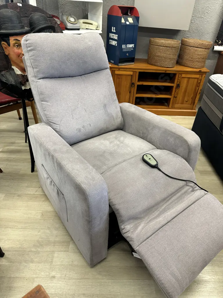 Electric Recliner/Lift Chair in Grey Fabric Image 1++