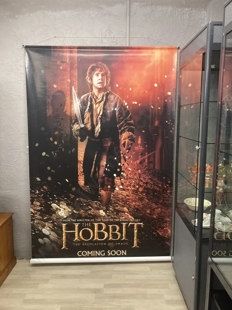 Large 2.43 x 1.52m Hobbit The Desolation Of Smaug Advertising Poster Image 1++