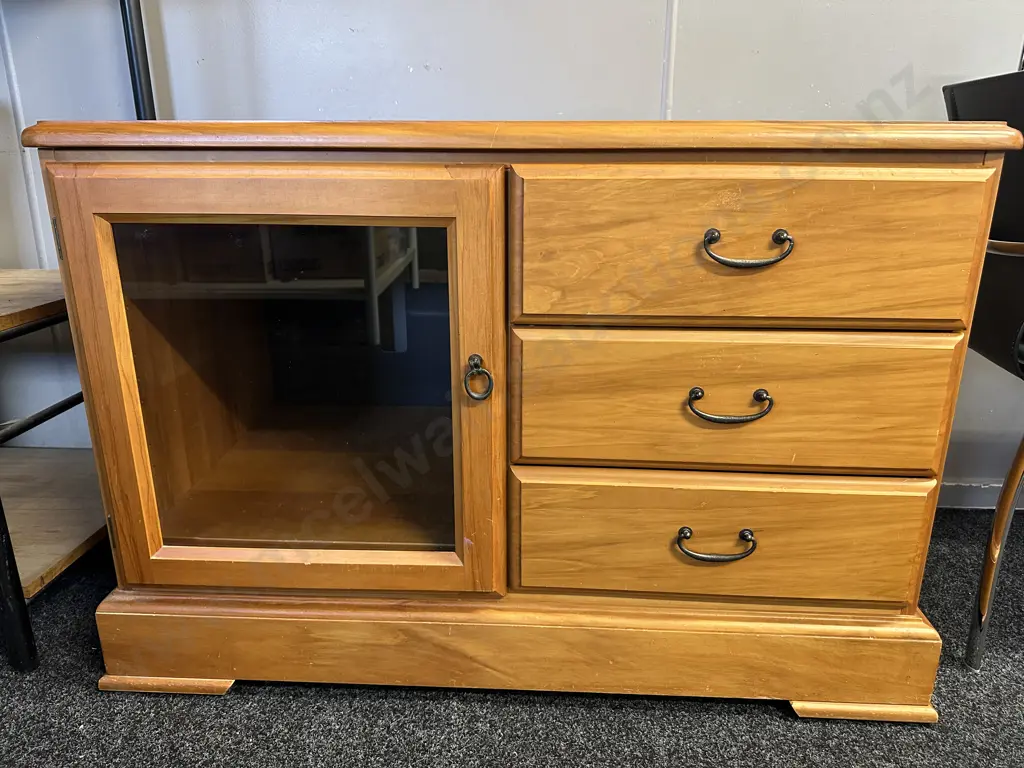 Rimu Side Cabinet, Single Glass Door, 3 Drawer With Metal Handles. H73 W107 D55cm Image 1++