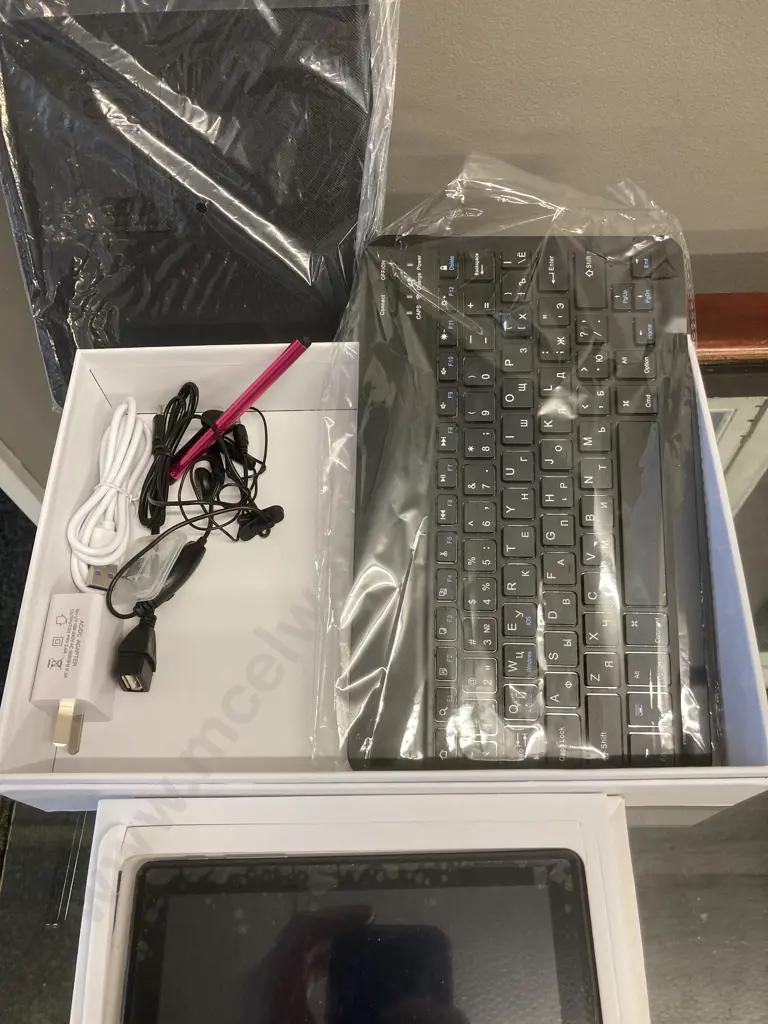 Pad15Pro Android Tablet With Accessories, Boxed Image 1++