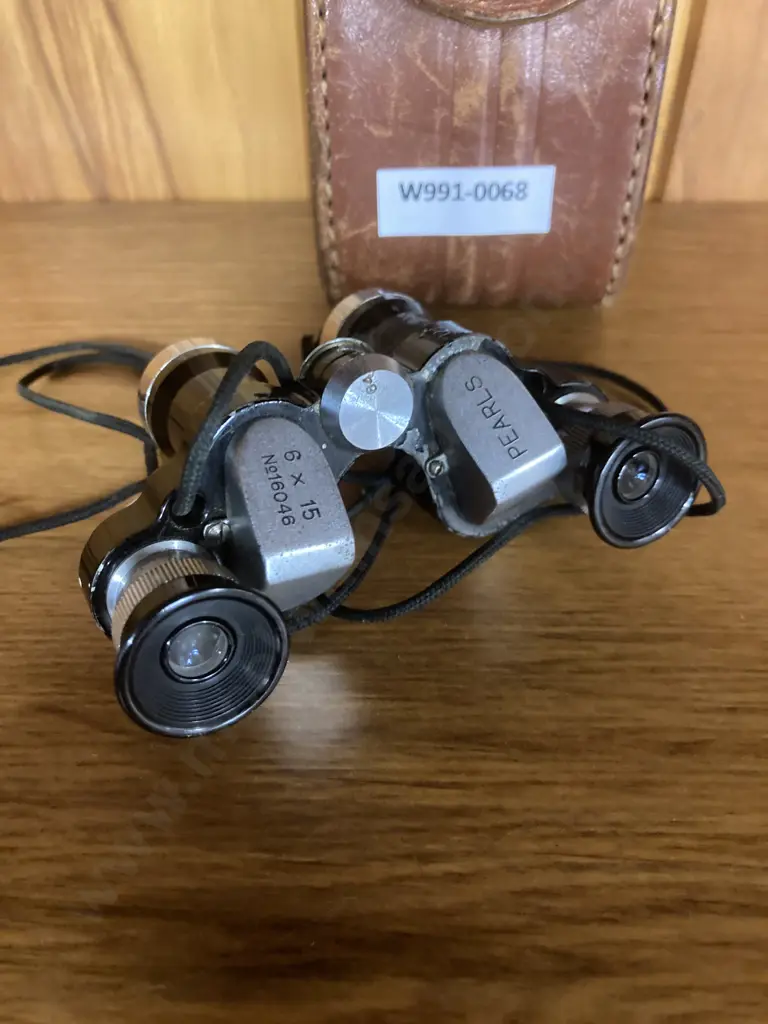 Vintage Pearls 6 x 15 Mini Binoculars No.16046 With Leather Case Stamped Made In Occupied Japan Image 1++