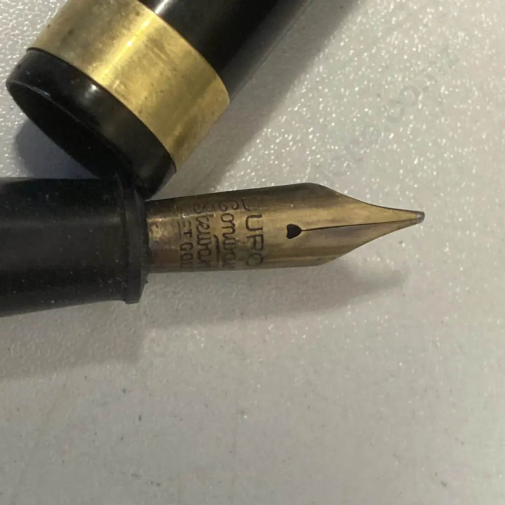 Vintage Conway Stewart No 47 Fountain Pen, 14ct Gold Nib, Black. Image 1++