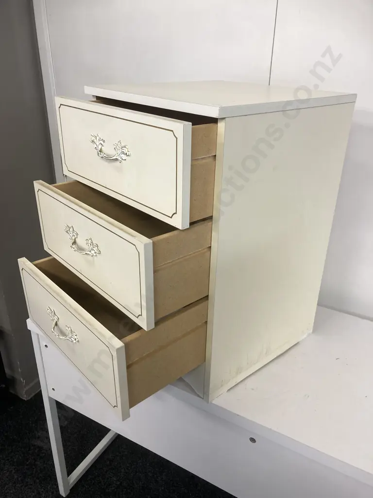 Vintage White 3 Drawer Bedside. H60 W40 D40cm Image 1++