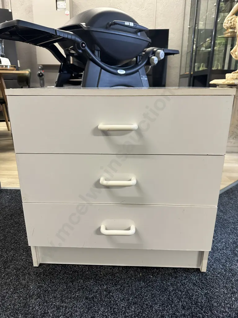 White 3 Drawer Lowboy. H60 W60 D40cm Image 1++