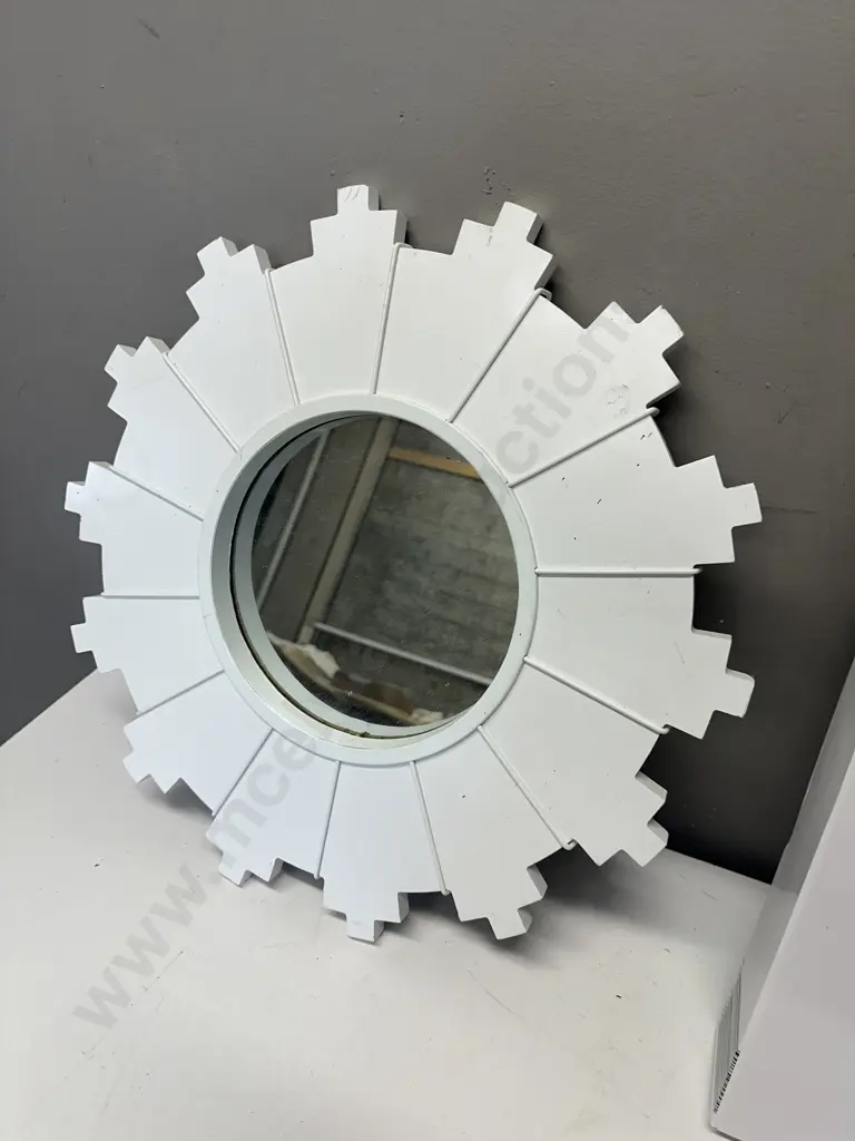 White Round Mirror, Anko Table Top Easel Image 1++