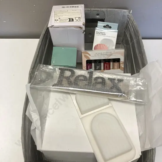 Box Lot Candle Items, Spoilme Kit Etc