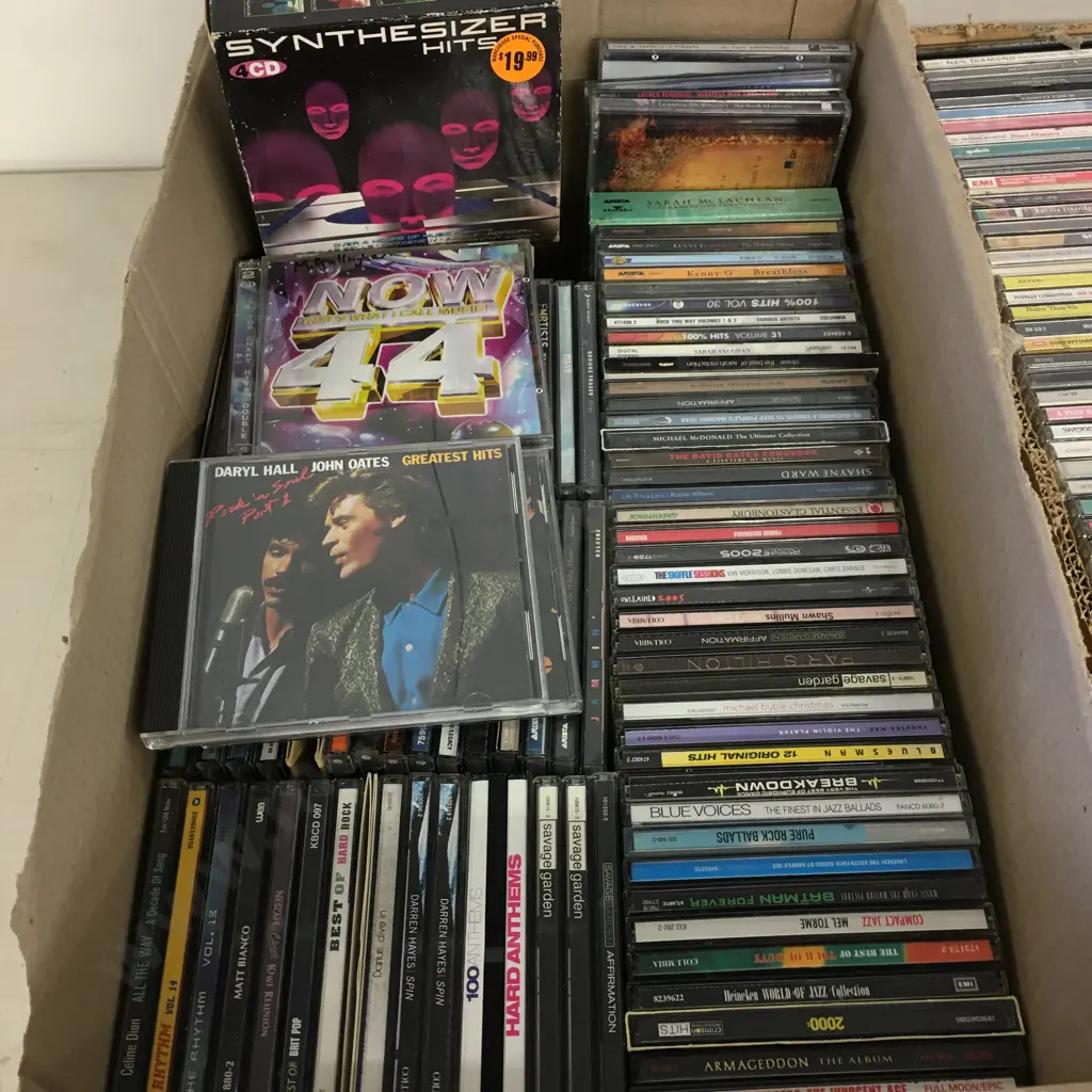 Assorted CDs Including Daryl Hall Etc Image 1++