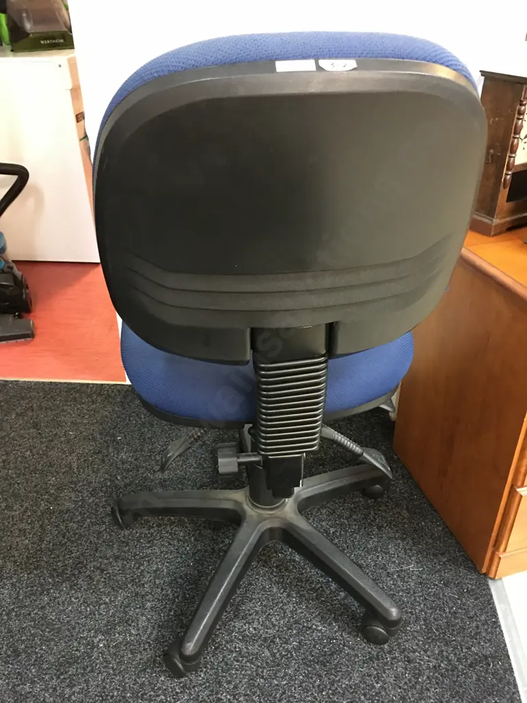 Blue H&O 3 Lever Operator Midback Chair Image 1++