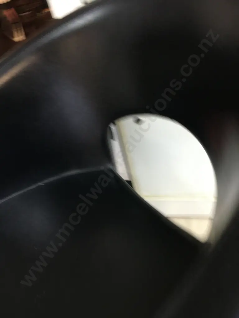 Black Comfortel Styling Chair, Hydraulic Lift, Stainless Steel 5 Star Base (Arms Wearing) Image 1++